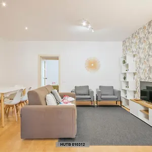 https://autentic-clot-apartment.catalonia-hotels.com